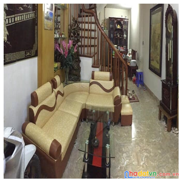 Bán nhà trần duy hưng. 10m ra ô tô tránh, có 6pn. dt 40m2 chỉ 5.5 tỷ. gần vimcom trần duy hưng cầu