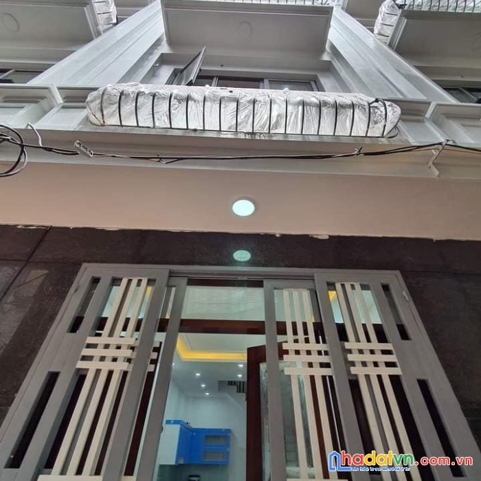 Chính chủ bán căn nhà phương liệt, đường rộng, ngõ thông, ô tô, ở sướng.