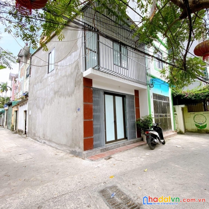 Lô góc đôngthiên, mặt ngõ thông, ô tô tránh - đỗ, kinh doanh. 2.35 tỷ