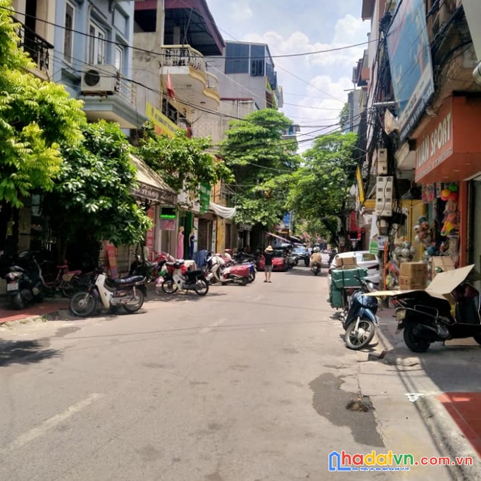 Cực rẻ bán nhà ở minh khai, gần ô tô, lô góc, ngõ thông, 40m2x 4 tầng giá 2.8 tỷ.