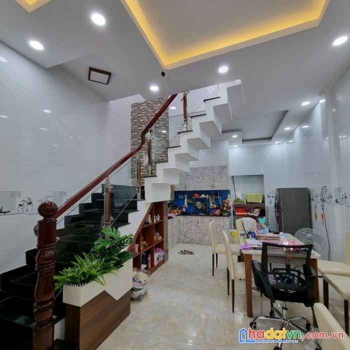 Nhà mới xây  thành phố tân an chủ kẹt tiền bán gấp giá thương lượng mạnh