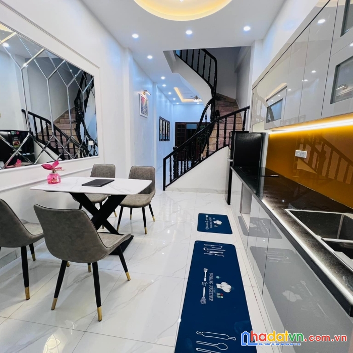 Đẹp lung linh 5 sao ngô quyền 52m 4t 4.6 tỷ