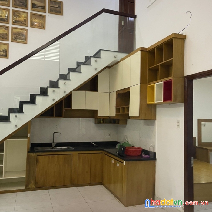 Nhà đẹp ở ngay ôto đỗ cửa đường số 8, linh trung, 51m2, chỉ 5 tỷ tl