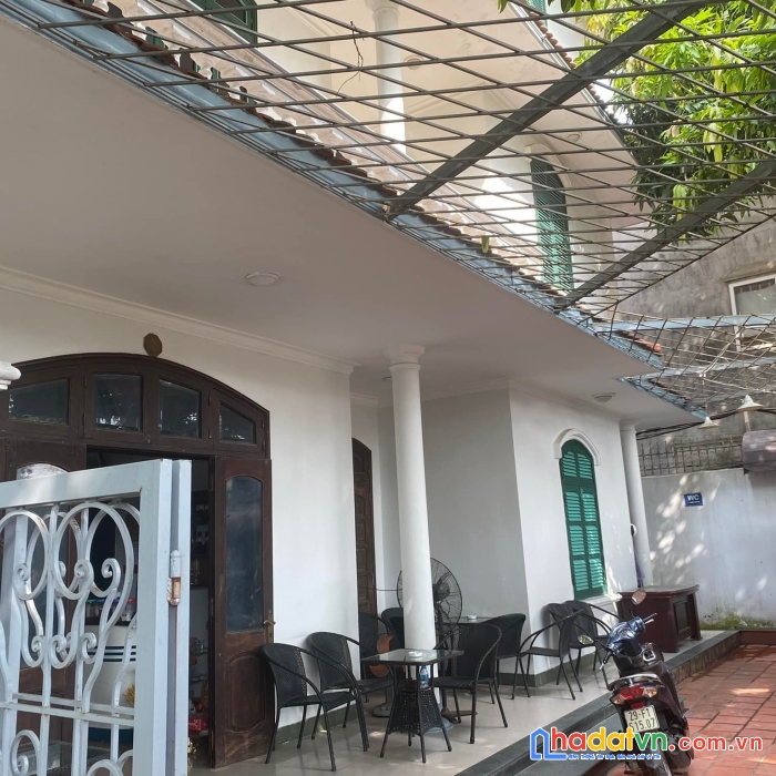 Bán mảnh đất 3 mặt tiền, mặt phố nghi tàm - q tây hồ - mặt tiền 6m, diện tích 105m2 - giá 22 tỷ