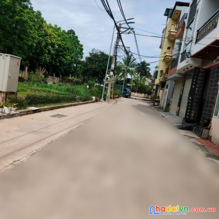 Bán đất đông ngac, ô tô tránh, lô góc, 2 thoáng. 168 m2, mt 14m, 6.25 tỷ