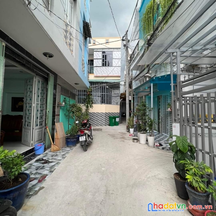Chính chủ bán nhà 2 mặt tiền  phước kiểng nhà bè