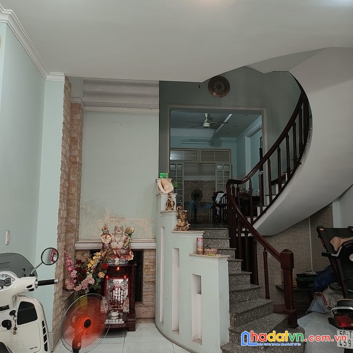 Bán nhà lê quang định p7 bình thạnh ngang 5.5m 4 tầng btct 60m2 giá 7 tỷ 550
