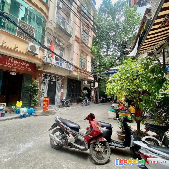 Bán nhà phố bạch mai, hai bà trưng kinh doanh, ô tô đỗ cửa 50m2, mặt tiền 4,6m giá 6,5 tỷ.