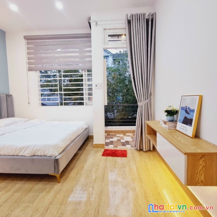 Nhà đẹp, phan đình phùng, 4 x 8m, 1 lầu 2pn, 4.5 tỷ, phú nhuận