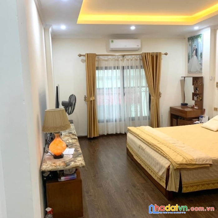 Bán nhà bồ đề_ô tô_full nội thất_33m2_5,2 tỷ