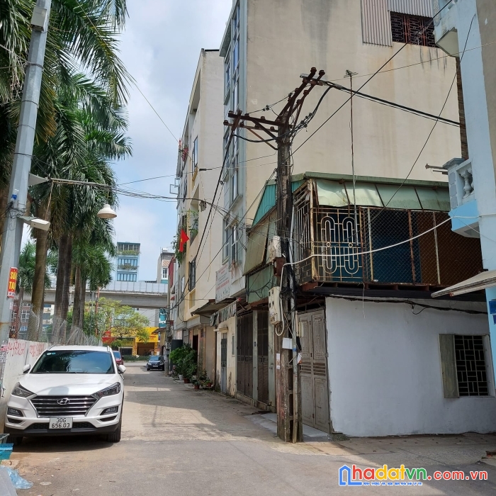 Bán nhà quang trung dt 40m2, lô góc, ô tô, giá chỉ 4.3 tỷ