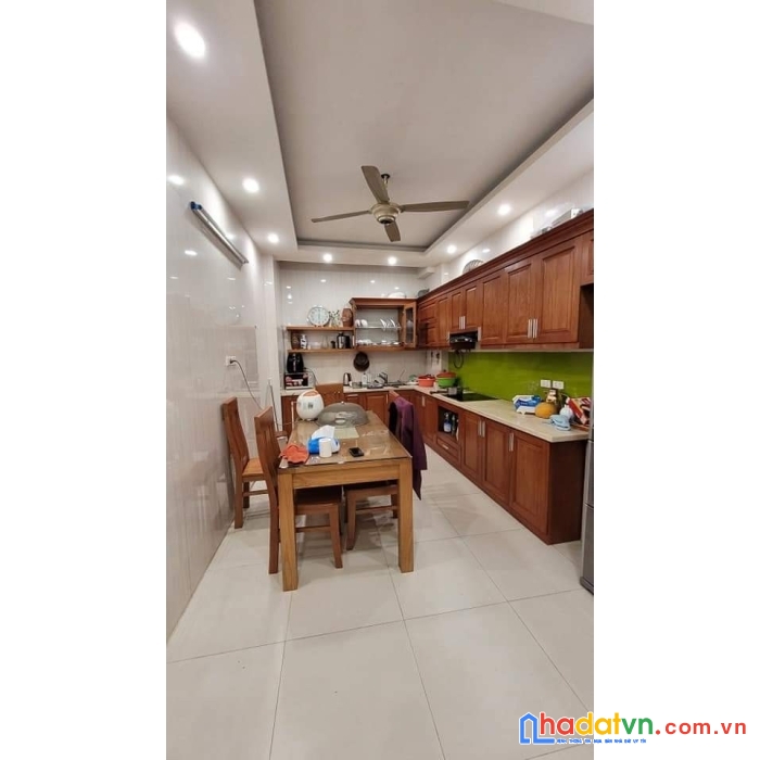 Cực hot. nhà bán 52m phố trịnh đình cửu. ngõ nông 10m ra mặt phố 
