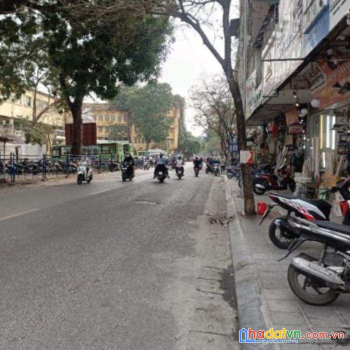 Bán nhà phố nguyễn công trứ 96m, 4 tầng, mặt tiền gần 8m, 2 mặt thoáng, nở hậu.