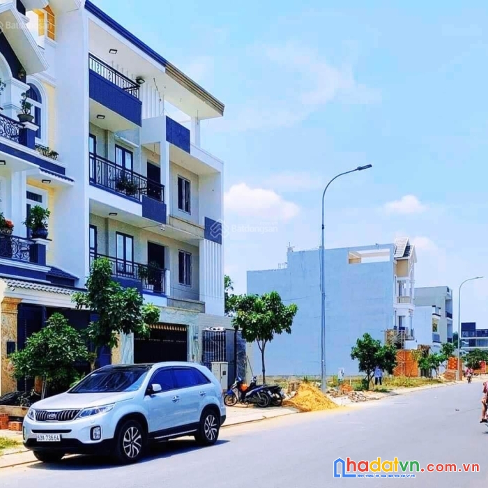 Bán lô đất thổ cư cần đước long an.dt:5x22.giá 1.1 tỷ