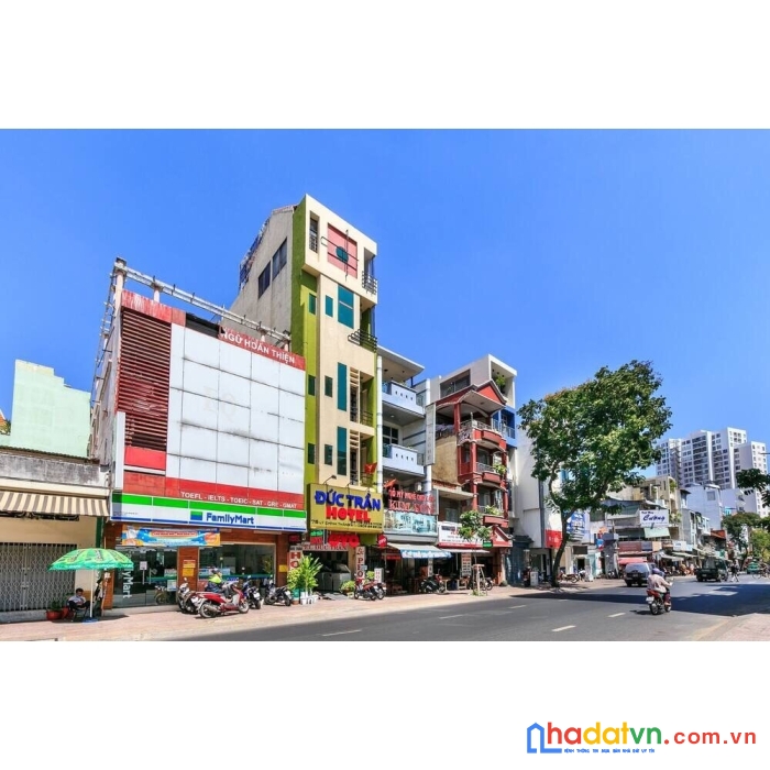 Nhà bán mt lý chính thắng