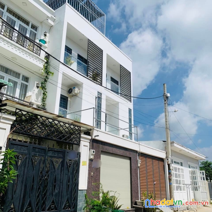 Gấp bán đất vuông a4 hẻm ô tô tránh thạnh lộc q12 53m2 nhỉnh 3.x tỷ tl