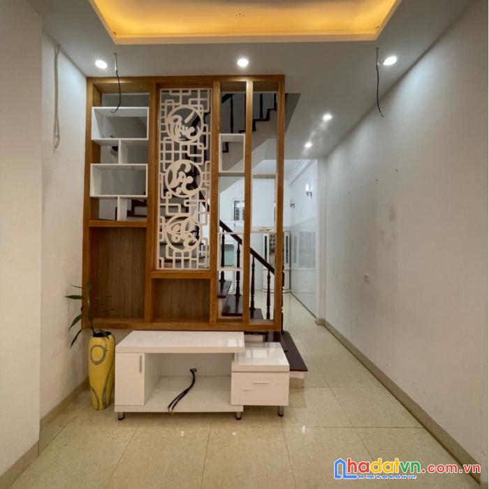 Ngõ 190 nguyễn trãi: 41m2 - 4 tầng - mt 3.4m - giá 4.95 tỷ.