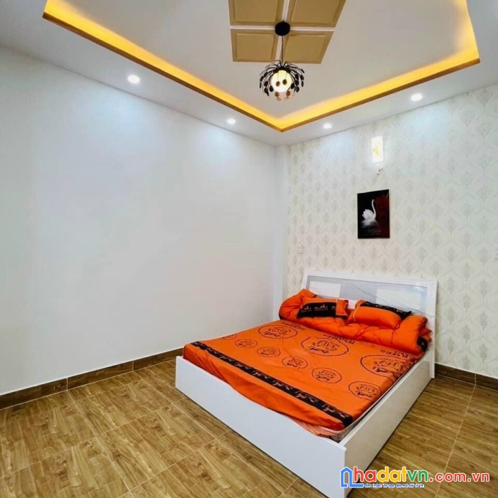 Nhà đẹp, tân phú, 5 x 11.5m, 3 lầu, 8.9 tỷ, bờ bao tân thắng