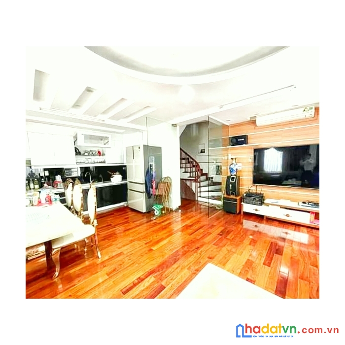 Bán nhà yên lạc, hai bà trưng. 50m2*6t*6m mặt tiền, ô tô tránh , dừng đỗ, kinh doanh.