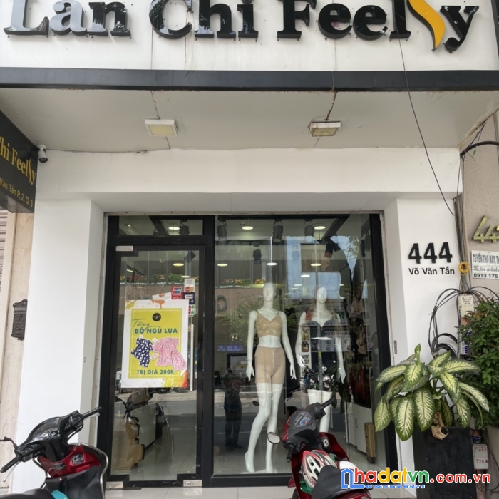 Mt 444 võ văn tần, phường 5, quận 3, 4x18m, trệt 3 lầu cực đẹp