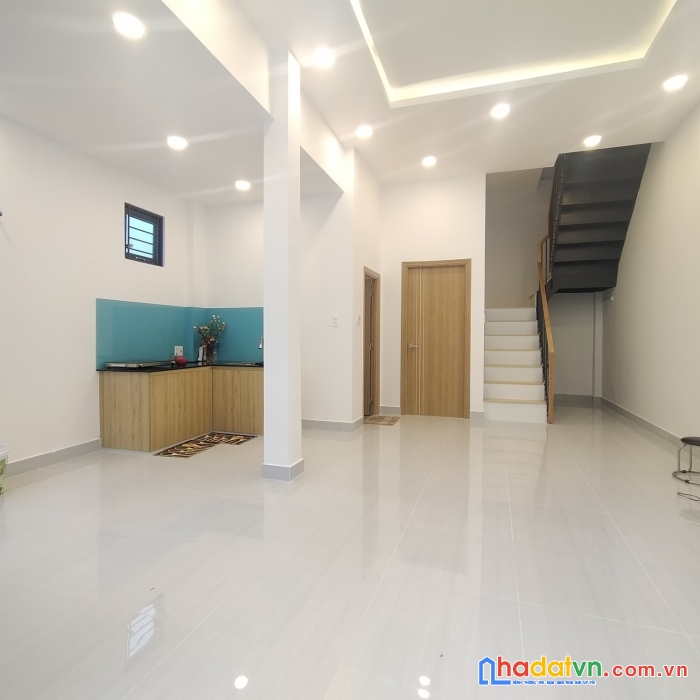 Nhà riêng lũy bán bích, tân phú, 72m2, hẻm xe vinfast, 4 tầng, gần quận 10, 11