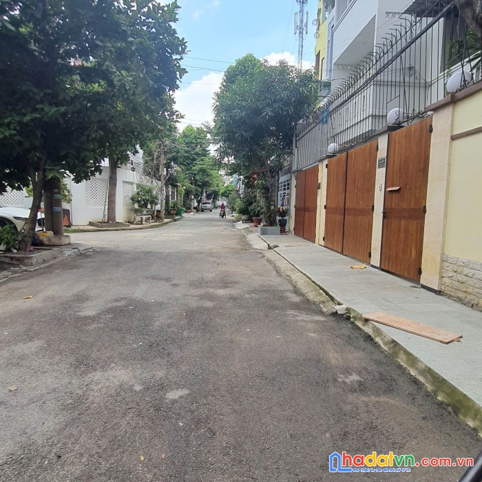 Bán nhà phan văn hớn q12 đường 10m, 81m2 chỉ nhỉnh 7tỷ, 4 tầng btct.