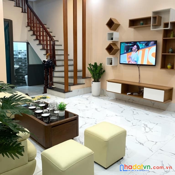 Bán nhà lô góc lê đức thọ, ô tô đỗ cửa, 30m ra phố, ở ngay, dt 45m2x5 tầng, mt 4.5, giá 4.45 tỷ