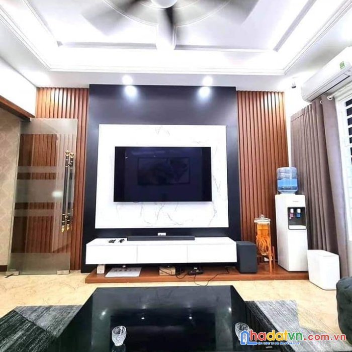 Chính chủ bán nhà cấp 4 ngọc trục, đại mỗ, từ liêm, dt 40m2, full đồ. giá: 2.4 tỷ