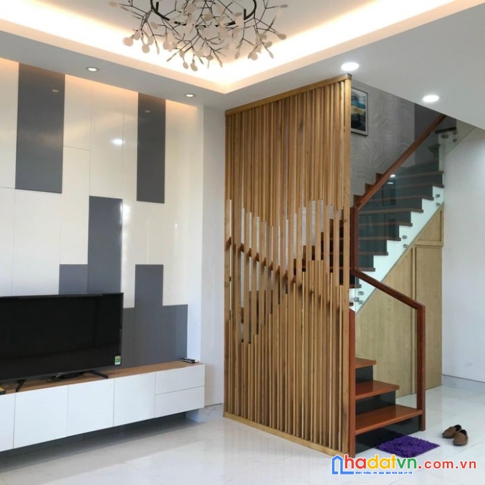 Nhà mới 2 tầng ở ngay 64m2 hxh hồng lạc, tân bình nhỉnh 5 tỷ