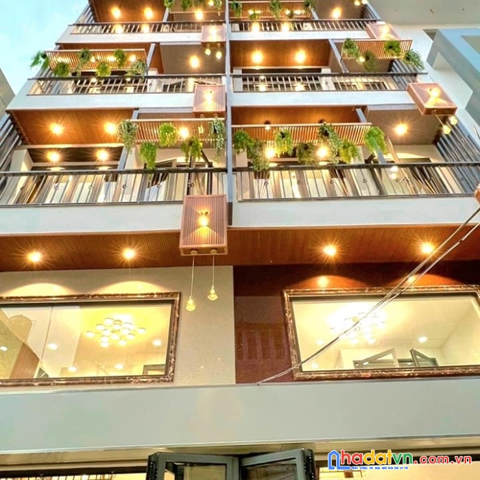 Nhà đẹp ô tô đỗ cửa cống lỡ 5 tầng - tặng nội thất xịn sò