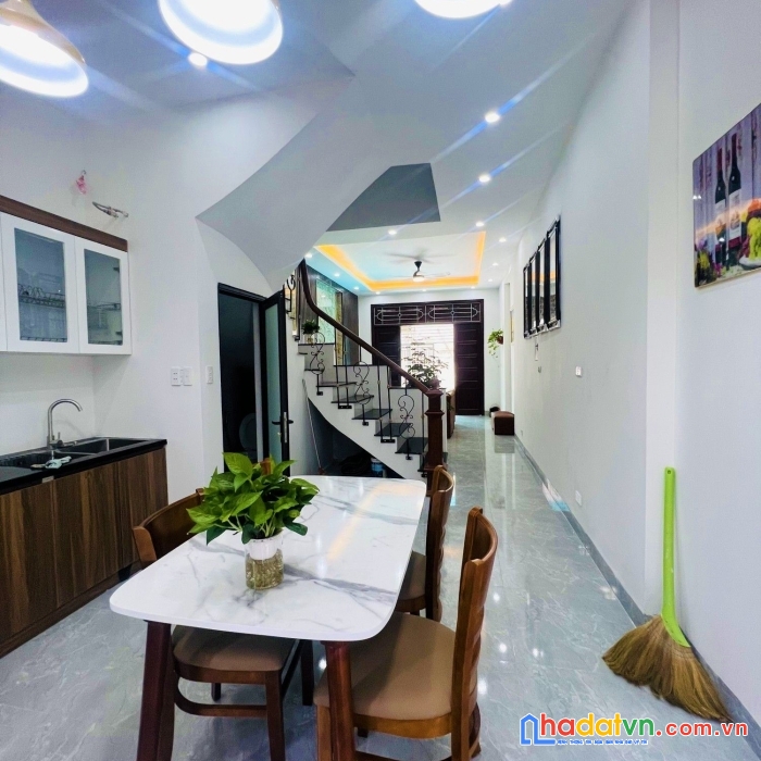 Bán nhà quang tiến, nam từ liêm ở ngay 55m 4 tầng 4.5 tỷ