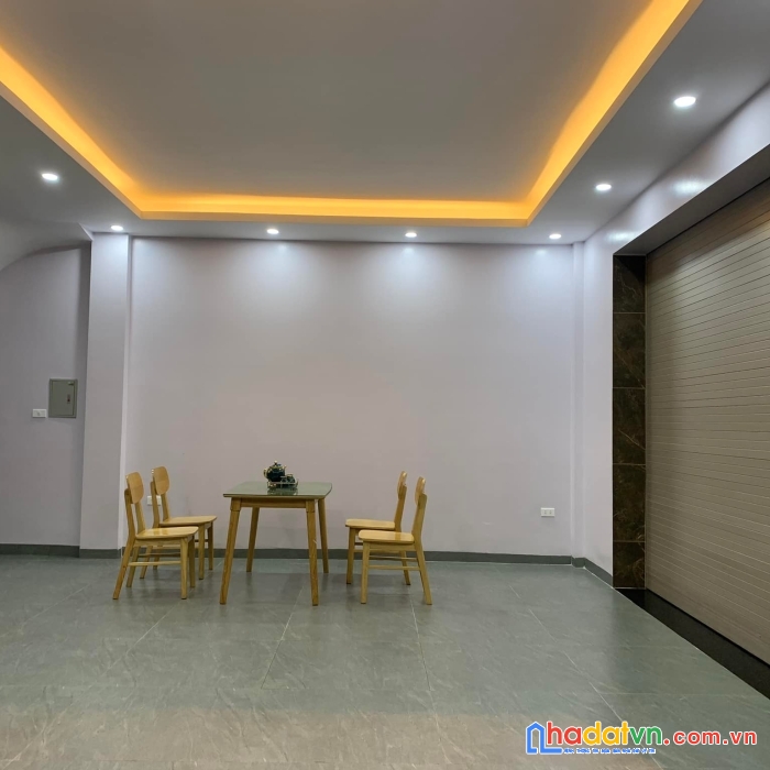 Bán rẻ gấp nhà mặt phố xã đàn, dt45m2,mt4m, chỉ 12 tỷ đồng. 0338080356