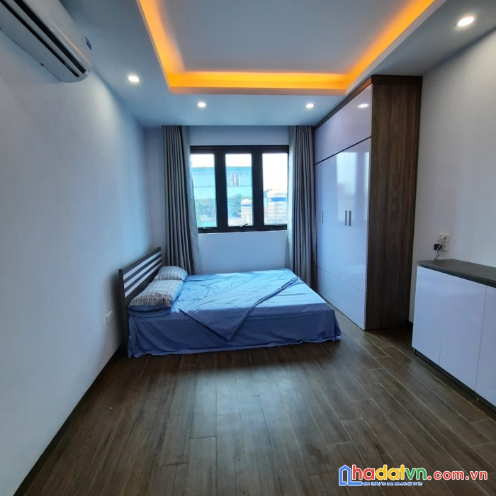 Căn hộ dịch vụ cầu giấy - dòng tiền 170tr/tháng dt115m2x7t nhỉnh 19tỷ 0976106636