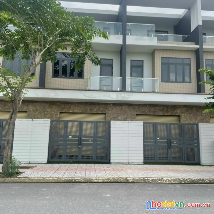 Bán nhà liền kề 1 trệt 2 lầu khu vip trung tâm tp.biên hoà chỉ 5ty