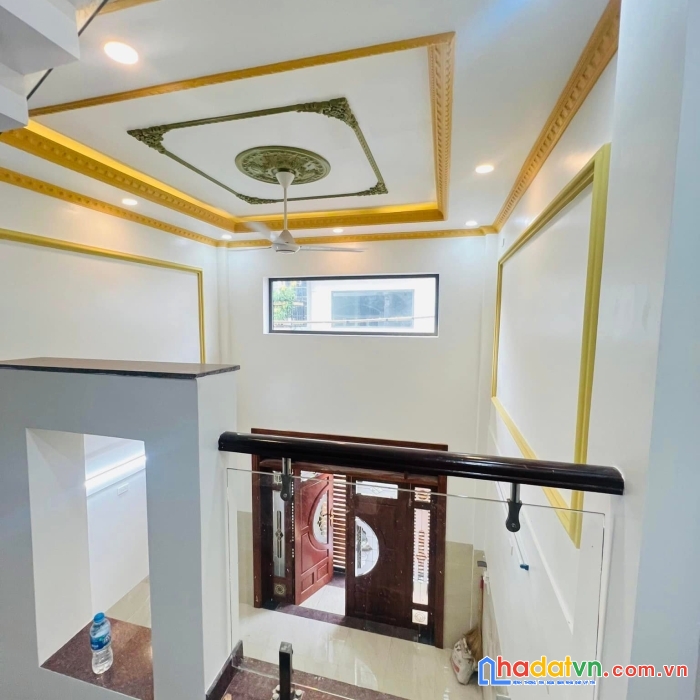 Ngôi nhà màu nắng - bbb, bình tân - 5 tầng, cực đẹp, mới cứng, sổ vuông đét.