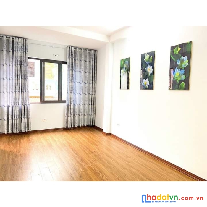 Bán nhà gần trường cấp 2 văn phú, hà đông dt 45m xây 4 tầng 
thoáng trước sau giá 3tỷ nhỉnh