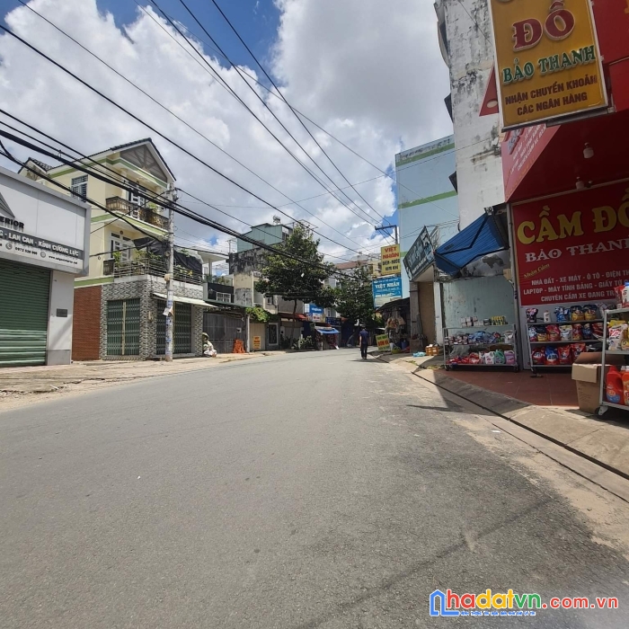 Nhà mt tân chánh hiệp, hẻm sau nhà xe hơi tránh. 10 tỷ.