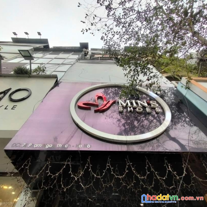 Bán nhà mặt phố phạm ngọc thạch  đống đa thang máy  92m2 - giá 25,x tỷ