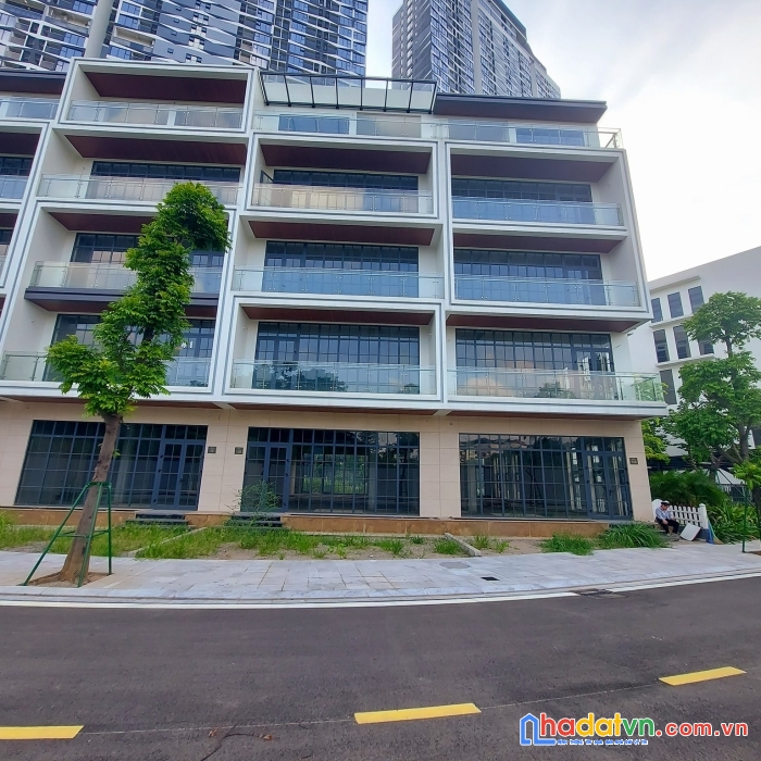 Bán shophuse himlam vạn phúc 100 m2 7 tầng thang máy giá 17 tỷ