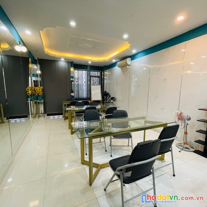Bán nhà mặt tiền kinh doanh sầm uất sát phạm hữu lầu q7 - 11,8 tỷ 4 tầng