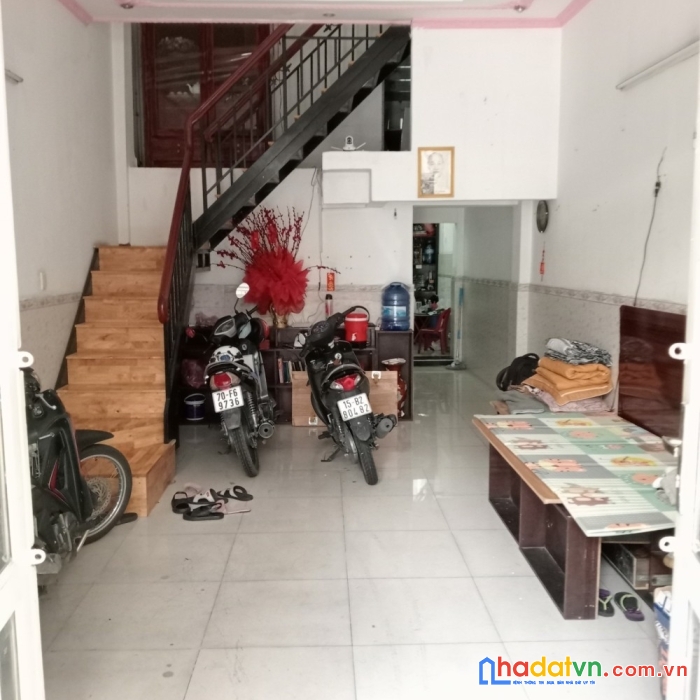 Bán nhà âu cơ, 4,5 x 15m, 67m2, giá chỉ 4,5 tỷ còn tl.