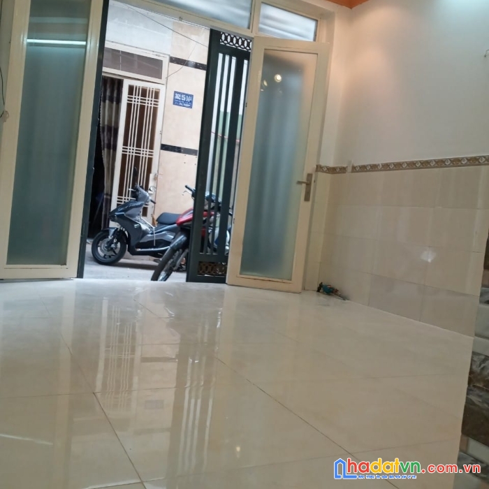 Gấp bán hxh 2 tầng phan h ích p12 g vấp 30m2 nhỉnh 3,x tỷ tl