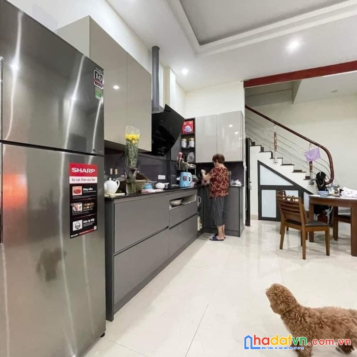 Nhà phố nguyễn phúc lai 50m2 7 tầng mt4m 15 tỷ đống đa.