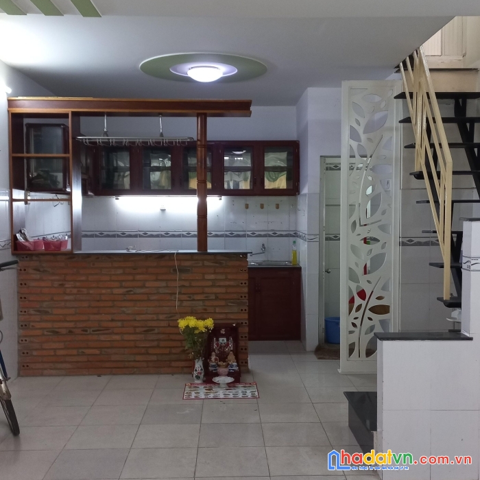 Nhà ngộp bán gấp, đường số 8 37m2- 2tầng 4.5x8 -  3.3 tỷ phường 11 gò vấp