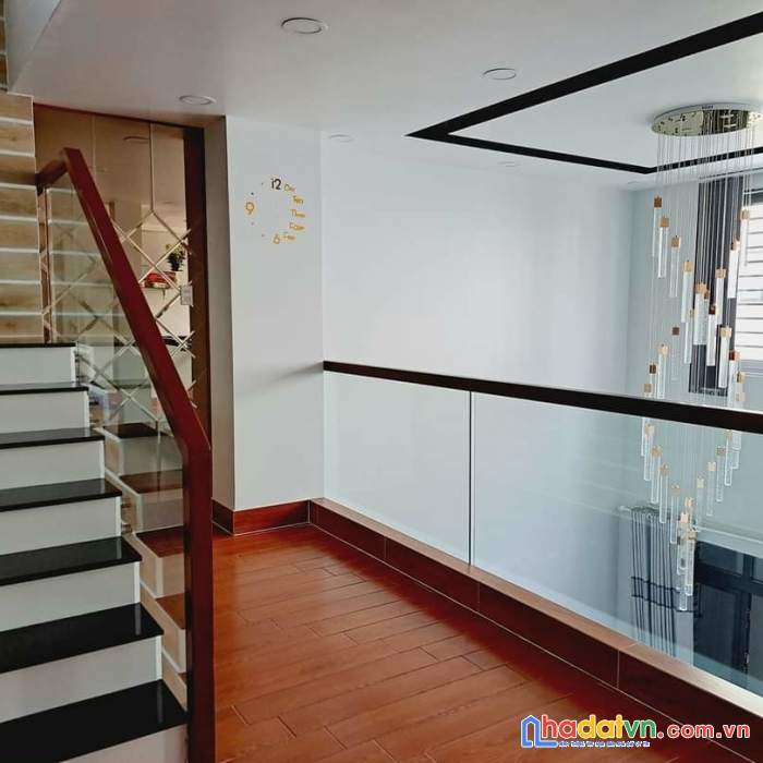 Nhà đẹp, hẻm 3m hàn mạc tử, 5.3 x 7.5, 4 tầng, 3.85 tỷ, tân phú