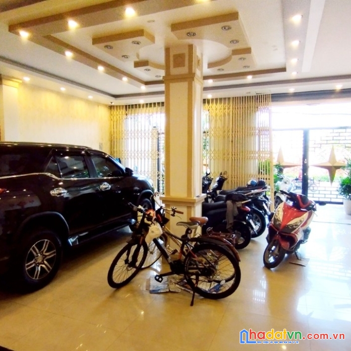 Bán biệt thự cao lỗ quận 8, ngang 8m, tiện kinh doanh, mở công ty, 160m2, giá chỉ 30 tỷ tl