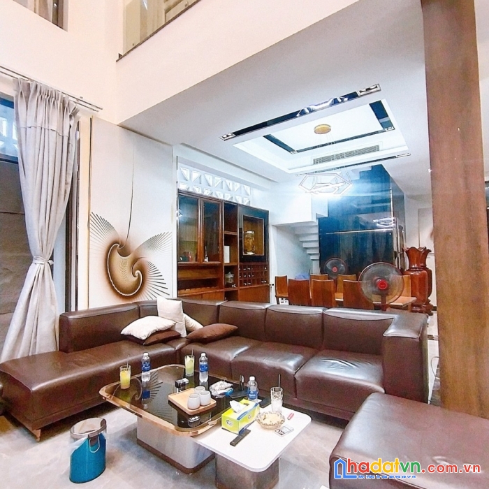 Biệt thự thích quảng đức pn,ngang 5.5m,5 tầng btct,thang máy,giá nhỉnh 12 tỷ