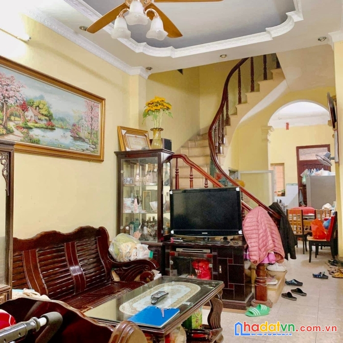 Cần bán nhà hồ hoàng cầu, đống đa, ở thích, dân trí cao, 48m2, 4 ngủ, nhỉnh 8 tỷ