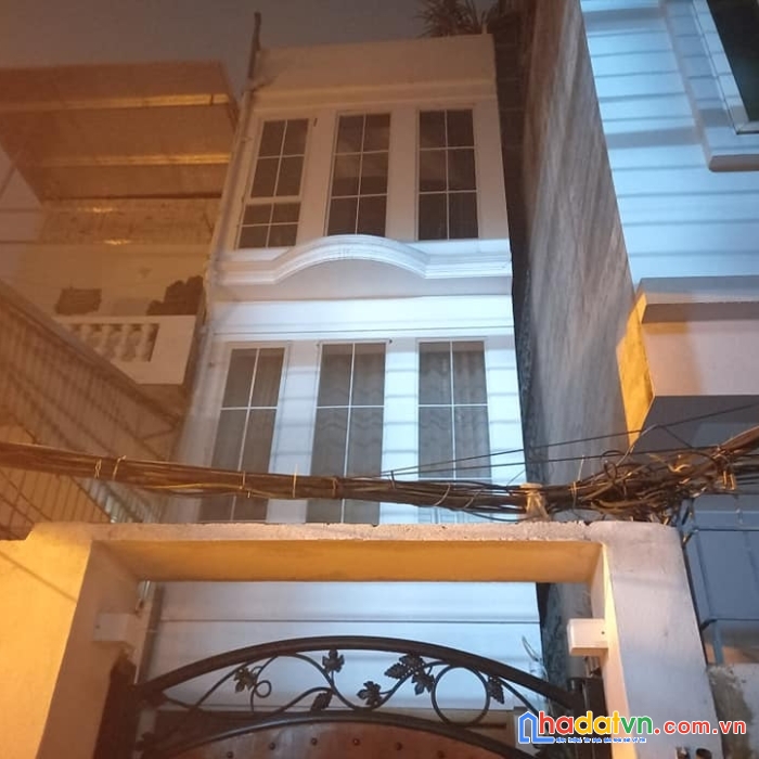 Bán nhà vạn bảo , ba đình, 48m x 5t, mt 5m, kinh doanh, giá nhỉnh 5 tỷ.