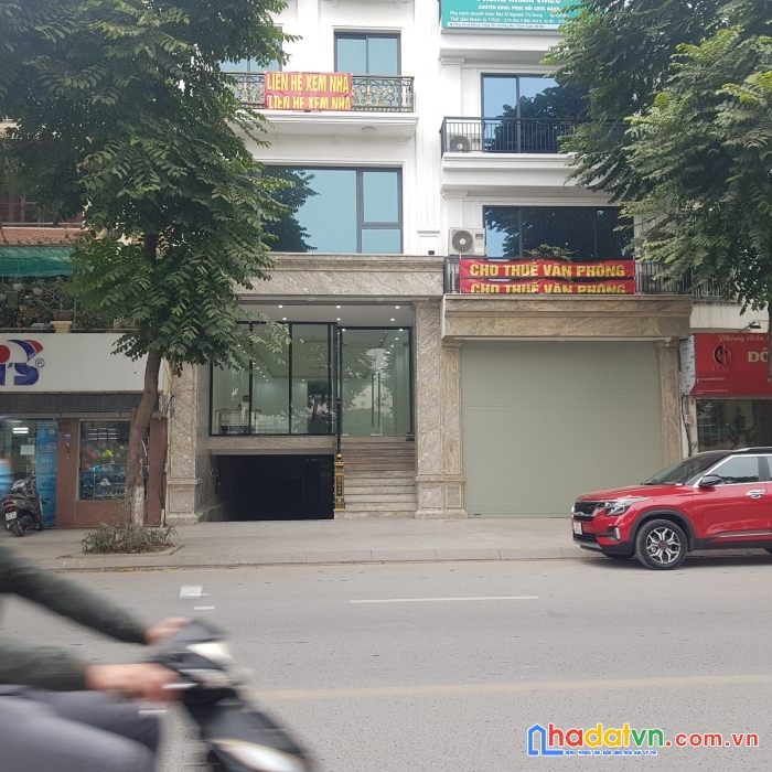 Bán nhà 150m2 phố hoàng cầu đống đa kinh doanh nhỉnh 300 triệu/m2.